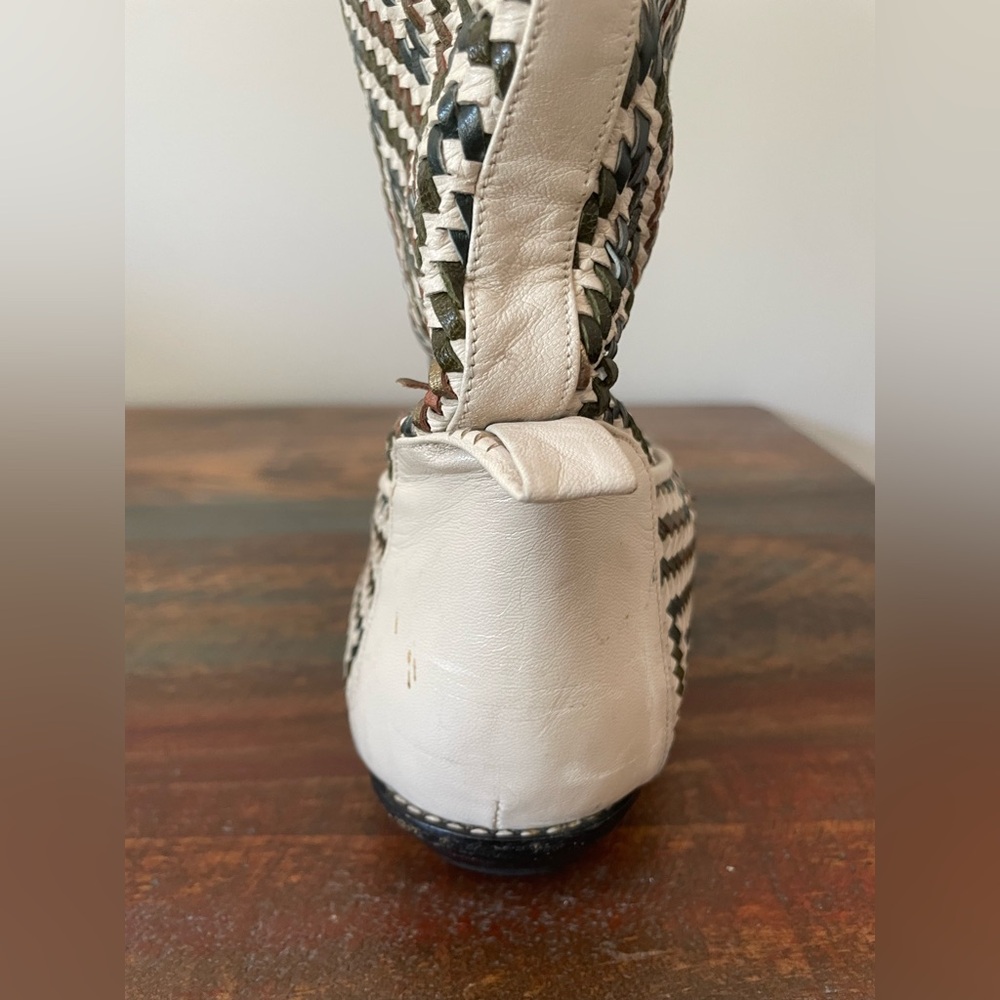 Lovely Vintage Glacee Chevron Patterned Boots - Picture 8 of 13
